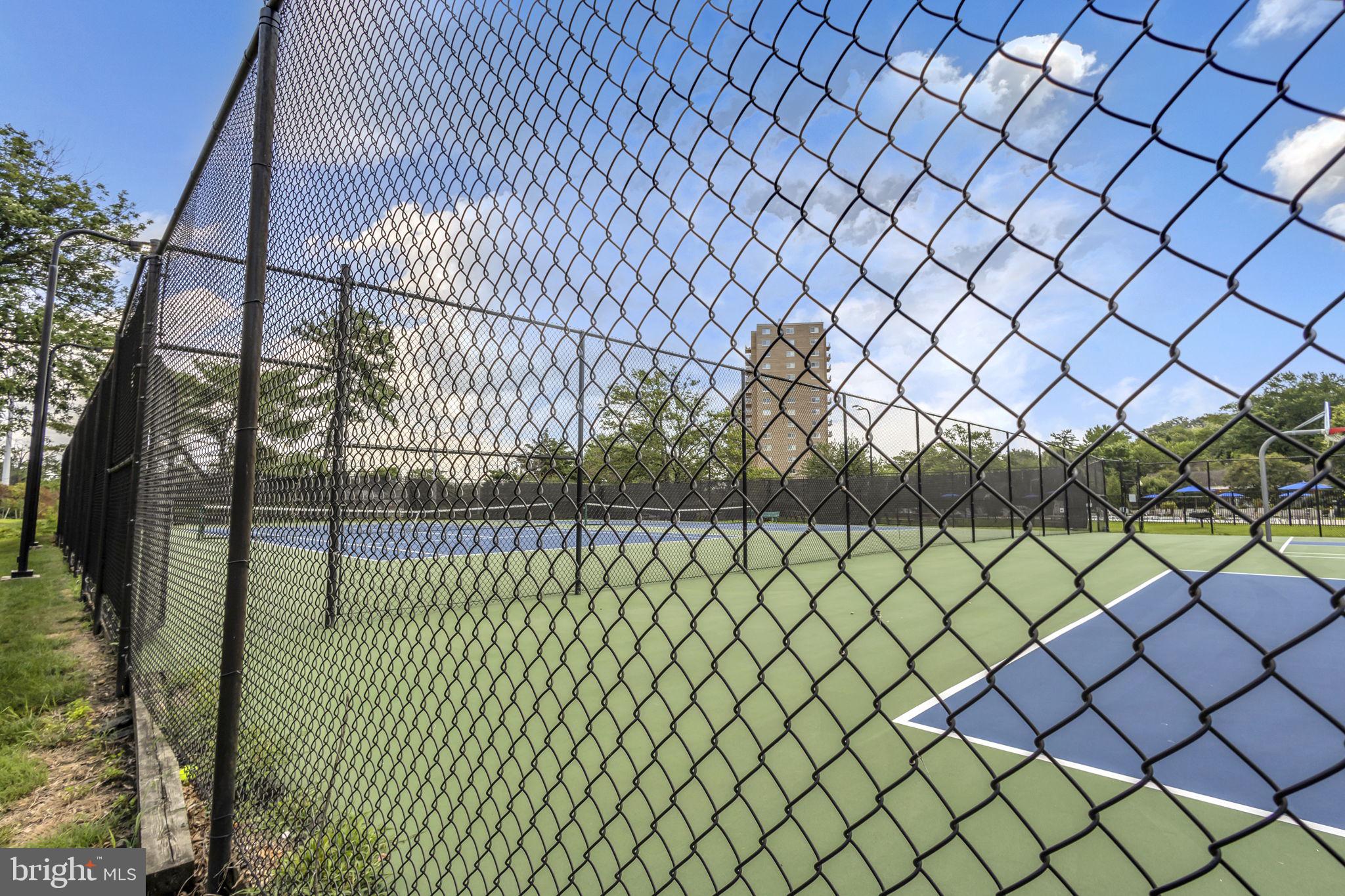 1400 MARTHA CUSTIS DRIVE