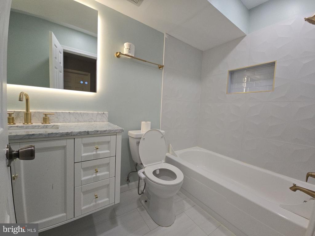 8420 ORINDA COURT 274