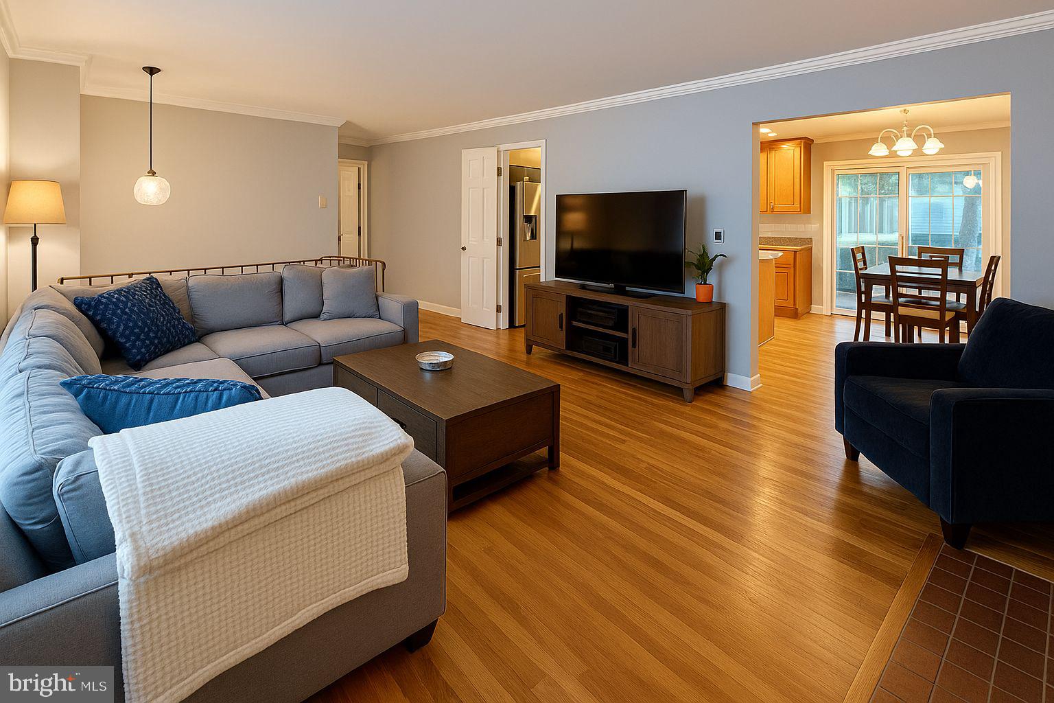 5435 BROADMOOR STREET