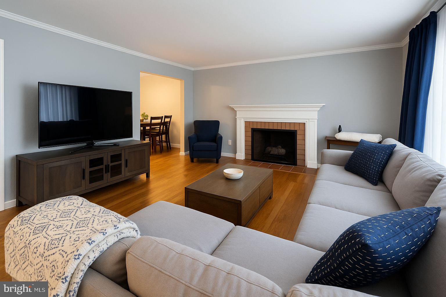 5435 BROADMOOR STREET