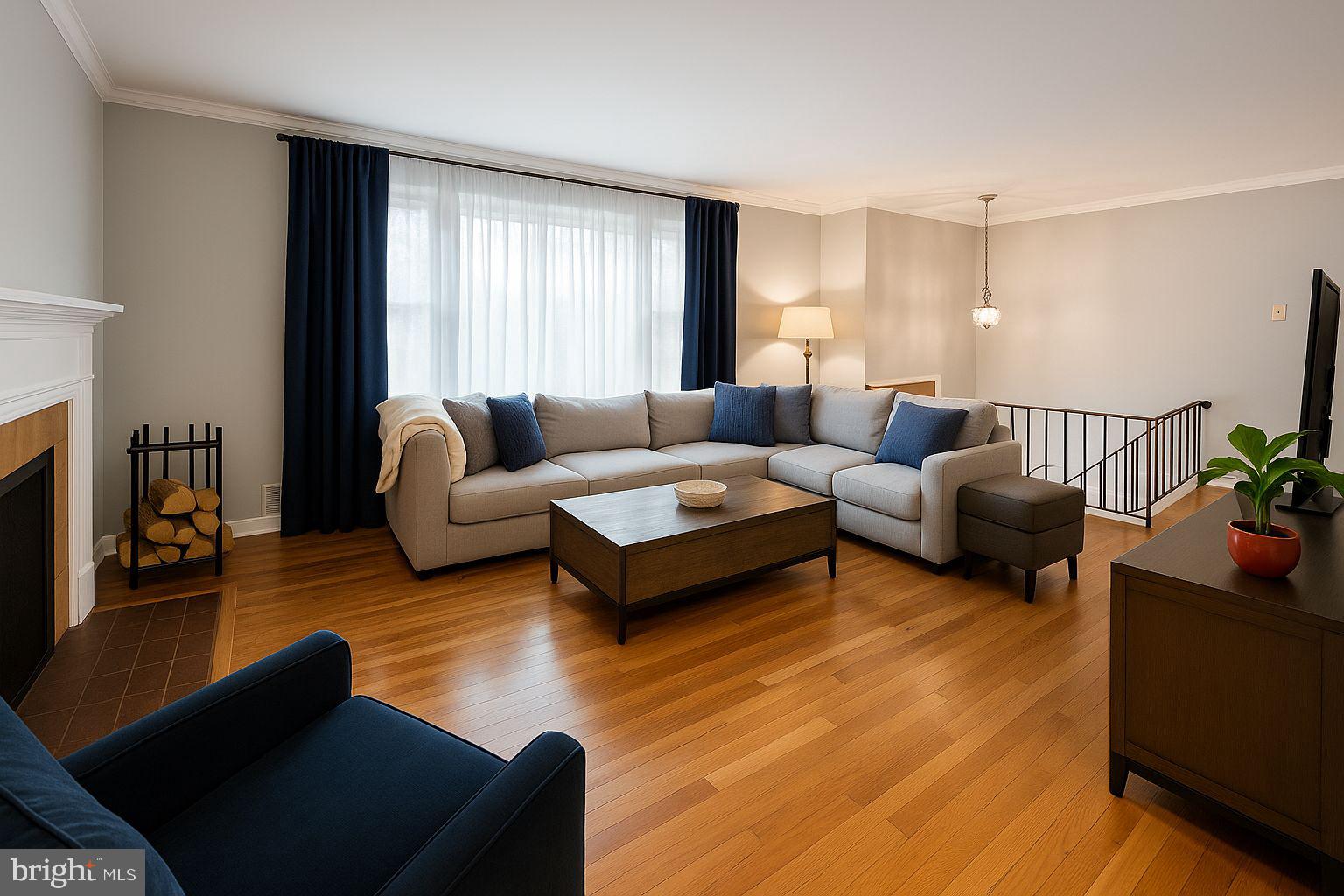 5435 BROADMOOR STREET