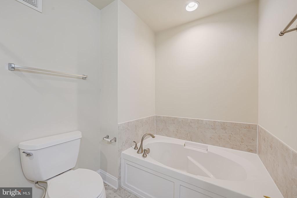 14286 WOVEN WILLOW LANE A
