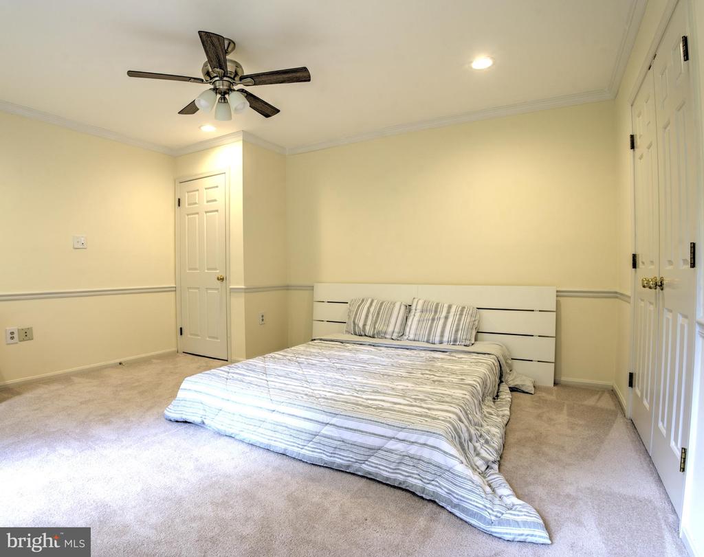 12410 CLIFTON HUNT DRIVE