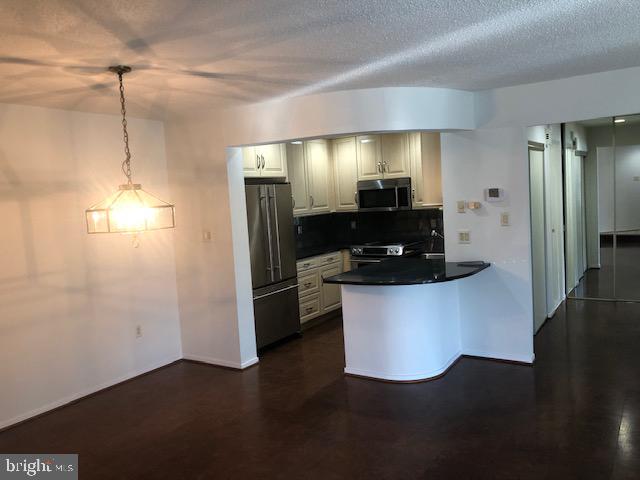 1980 VILLARIDGE DRIVE A A