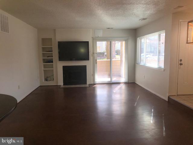 1980 VILLARIDGE DRIVE A A