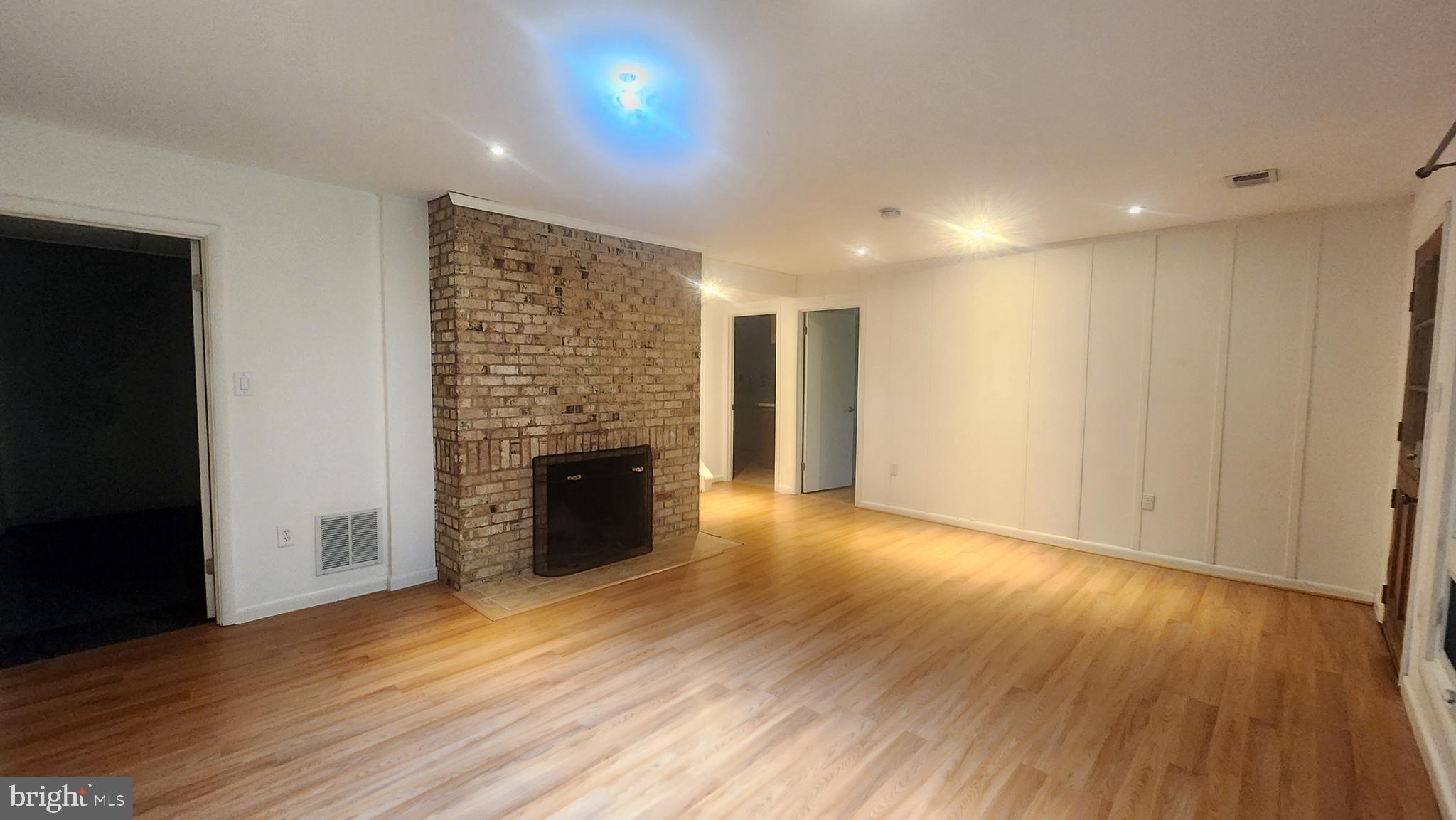 3808 MARYLAND STREET