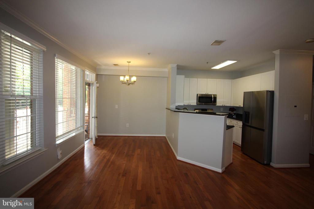 2720 BELLFOREST COURT 107