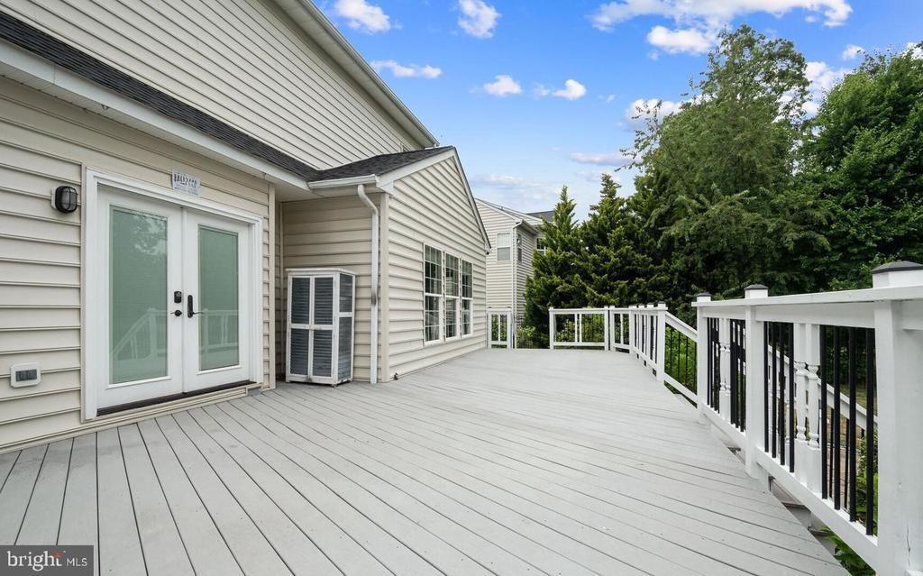 22082 WATER RUN COURT