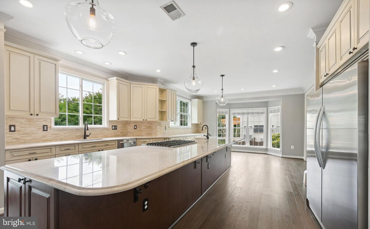 22082 WATER RUN COURT