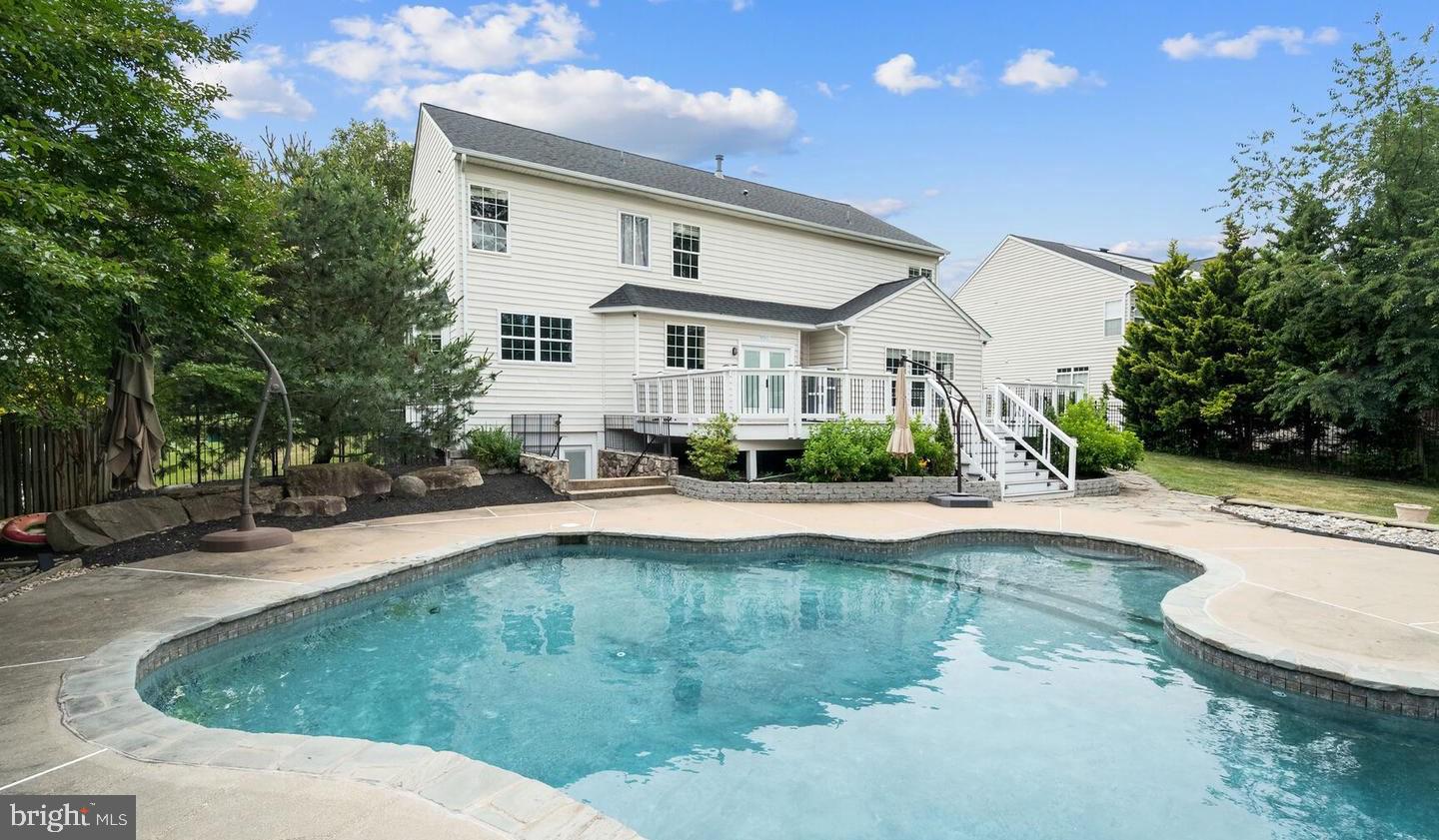 22082 WATER RUN COURT