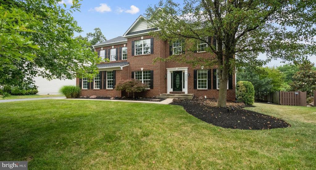 22082 WATER RUN COURT