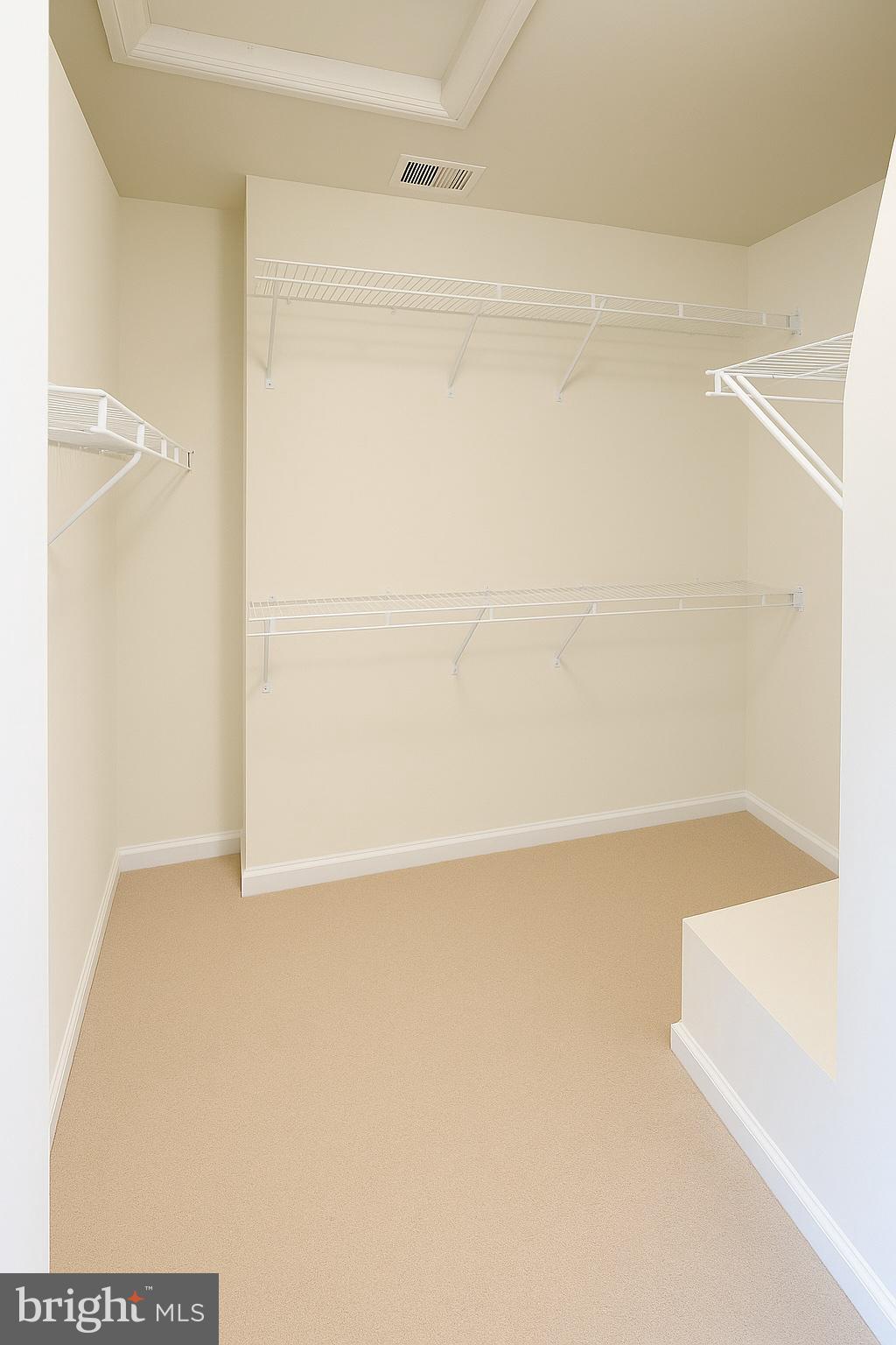 43370 TOWN GATE SQUARE