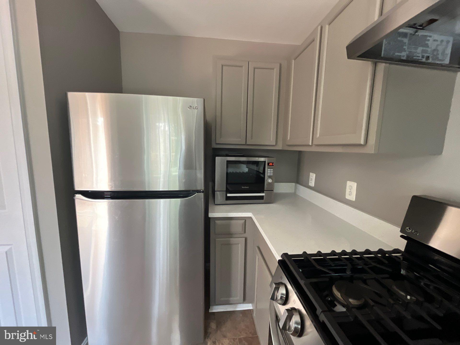 307 COLTSRIDGE TERRACE NE