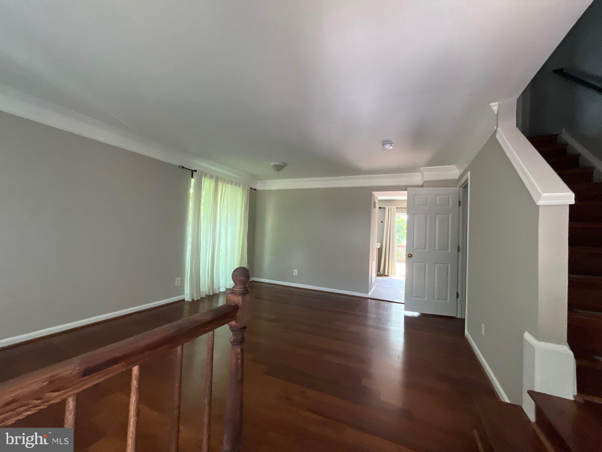 307 COLTSRIDGE TERRACE NE