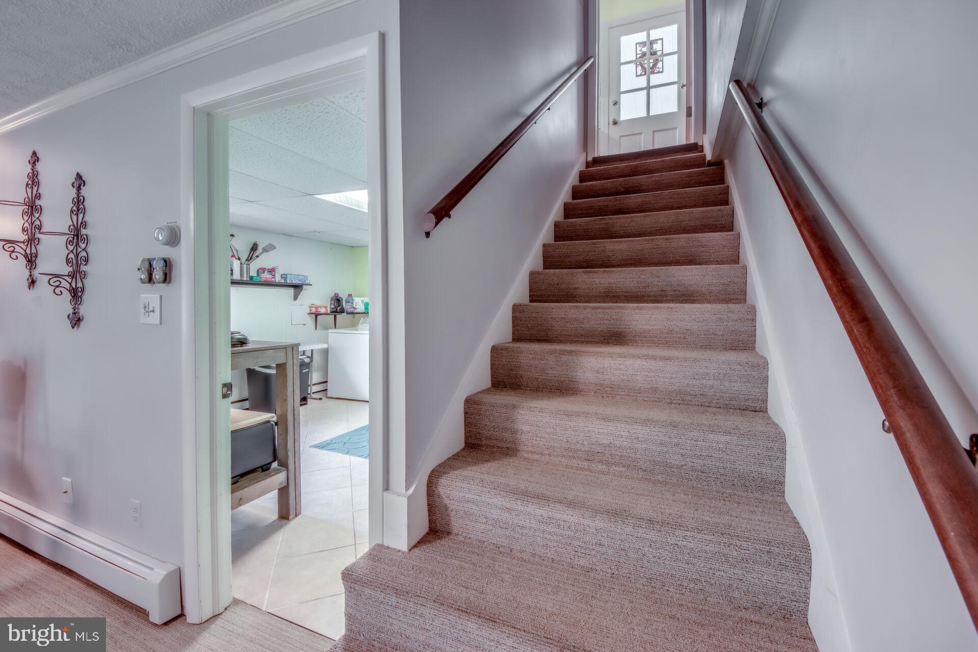 9009 LONGSTREET DRIVE