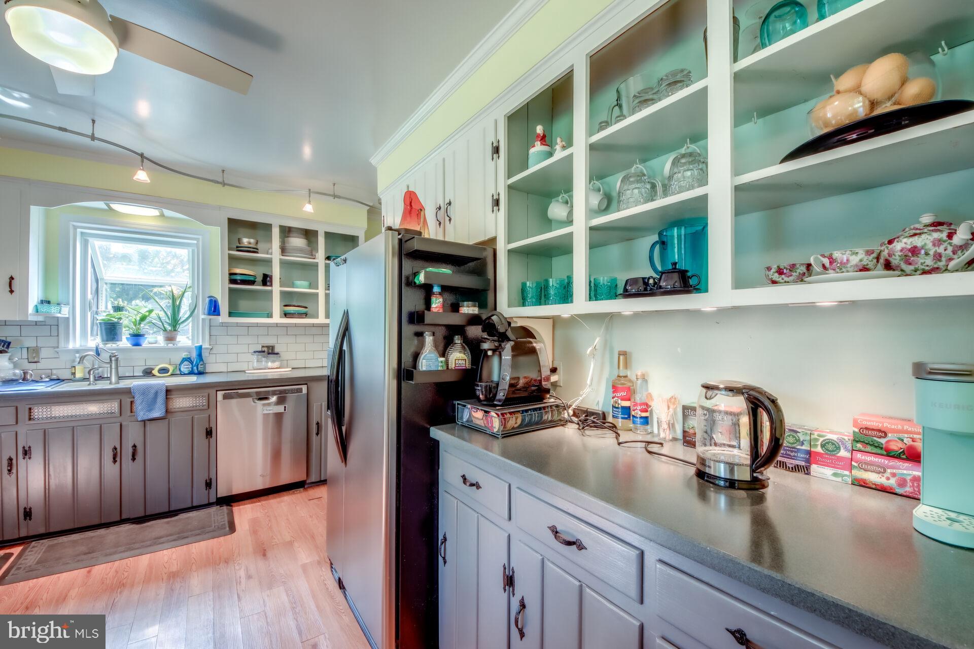 9009 LONGSTREET DRIVE