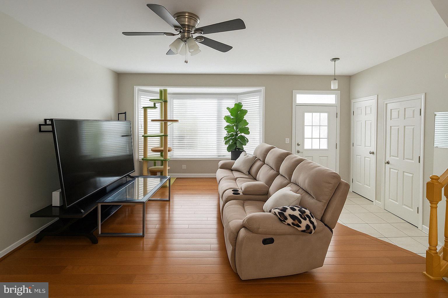 3939 HARTLAKE STREET