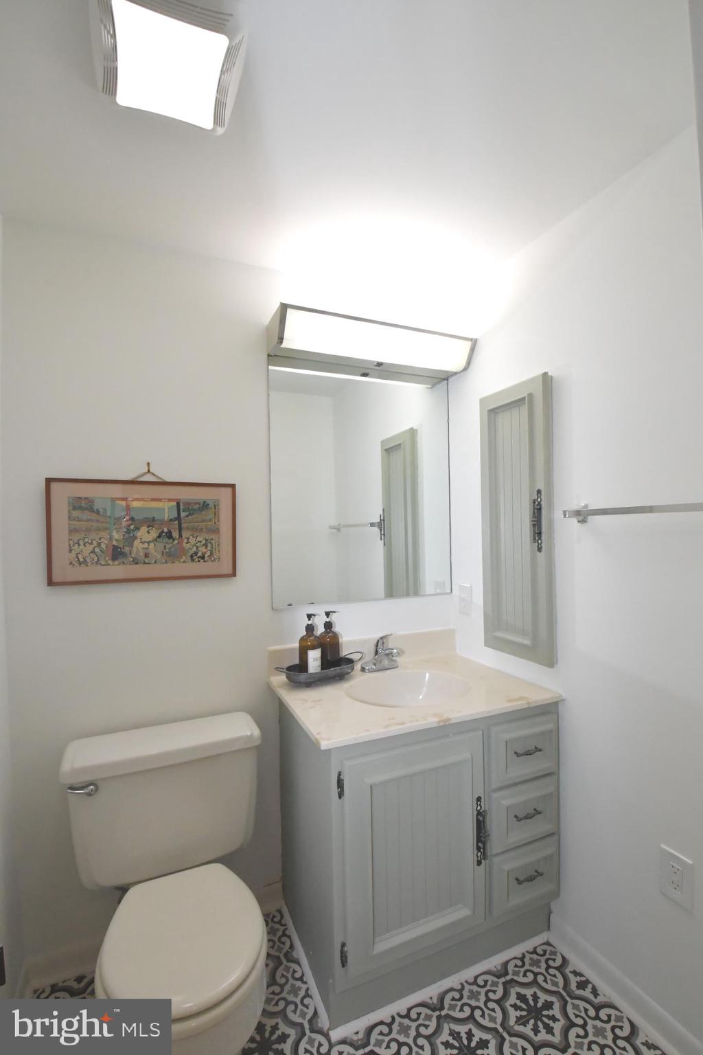 12013 SKIPJACK COURT