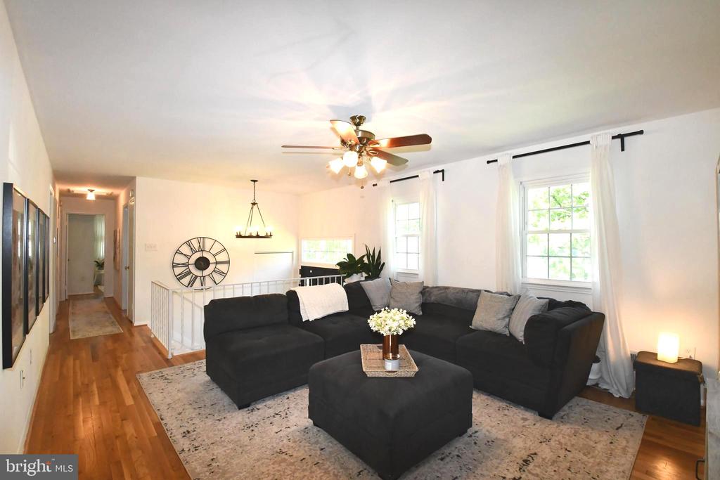 12013 SKIPJACK COURT