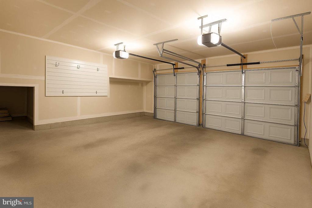 3409 EAGLE RIDGE DRIVE