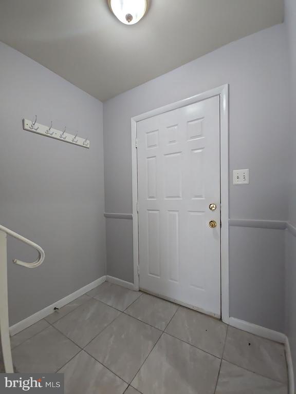 4405 EAMES LANE