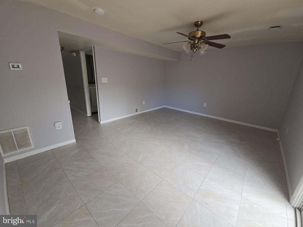 4405 EAMES LANE