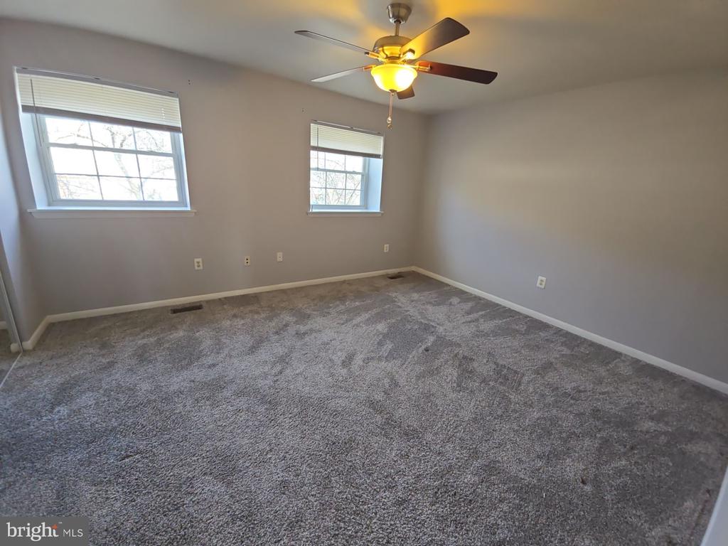 4405 EAMES LANE
