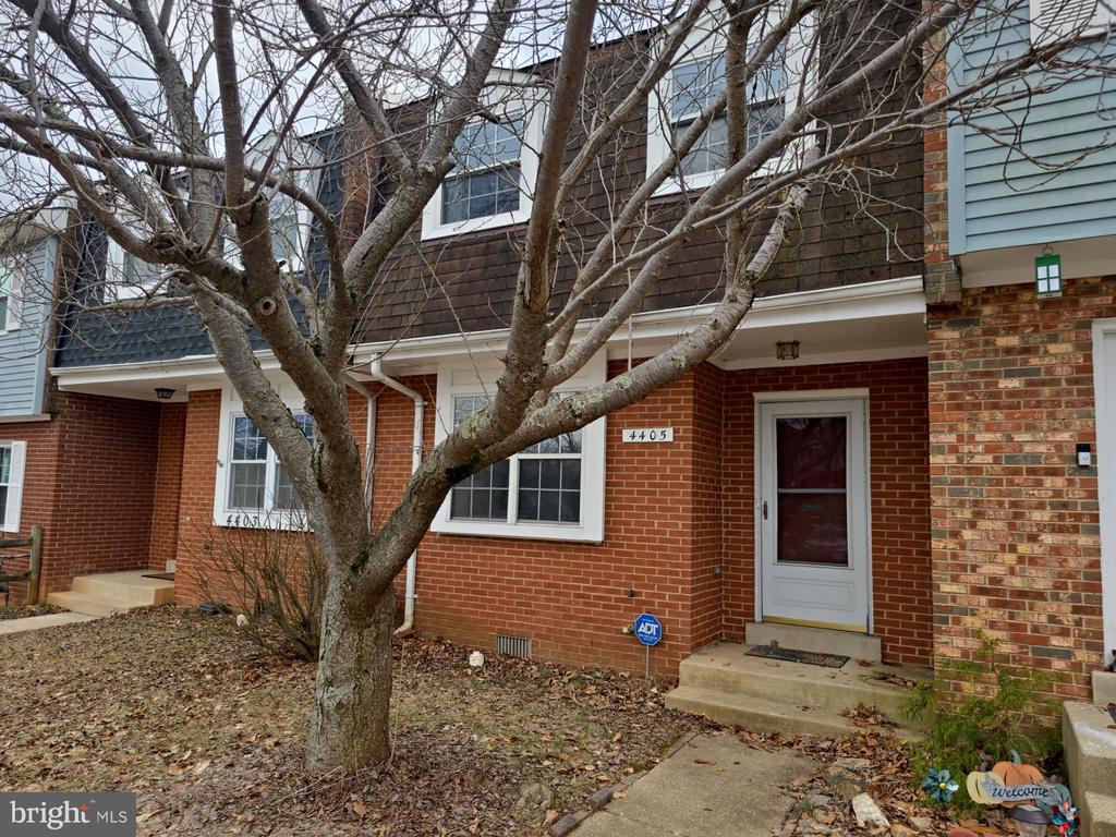 4405 EAMES LANE