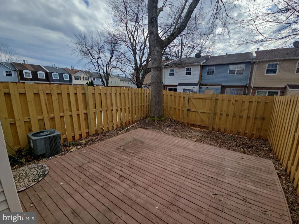 4405 EAMES LANE