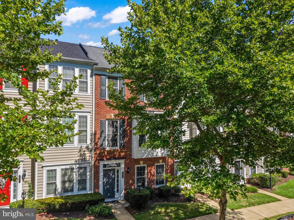 14873 POTOMAC BRANCH DRIVE