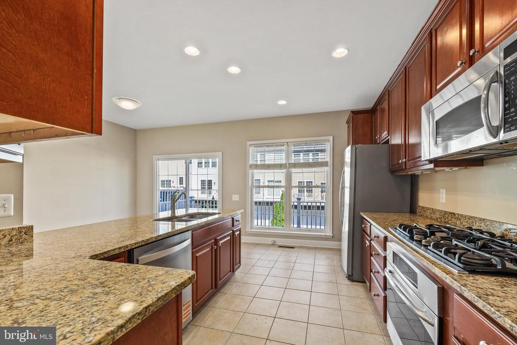 14873 POTOMAC BRANCH DRIVE