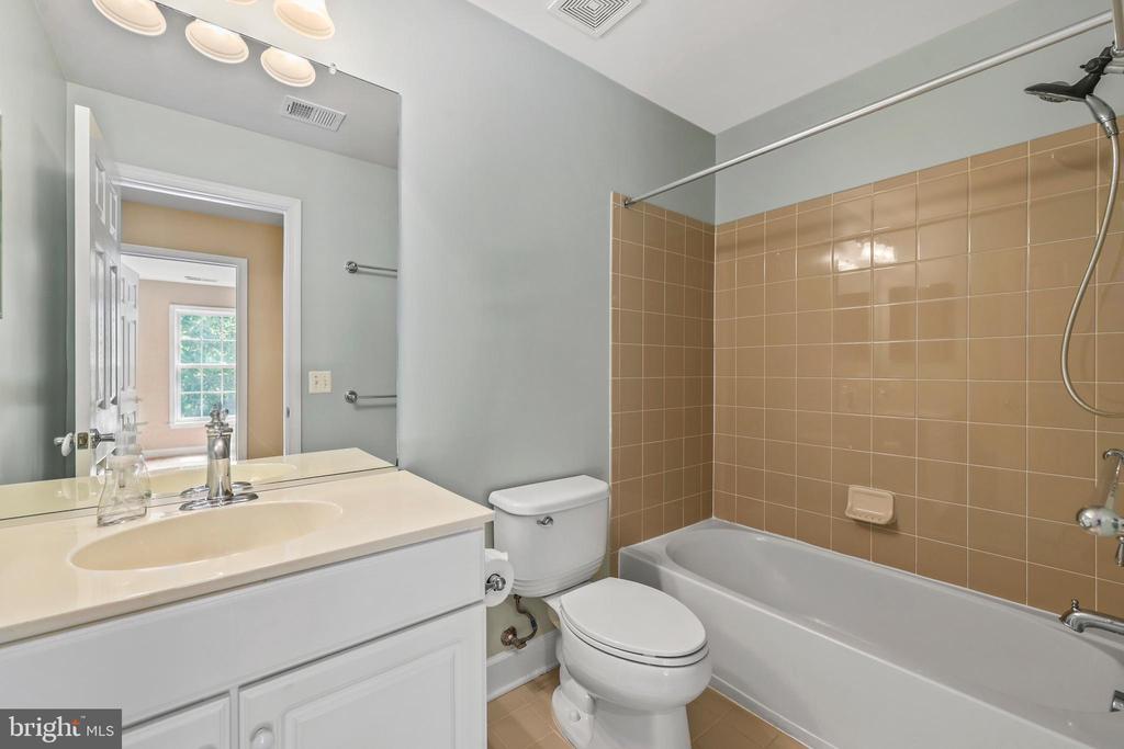 14873 POTOMAC BRANCH DRIVE
