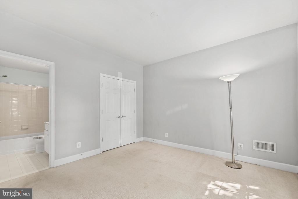 14873 POTOMAC BRANCH DRIVE