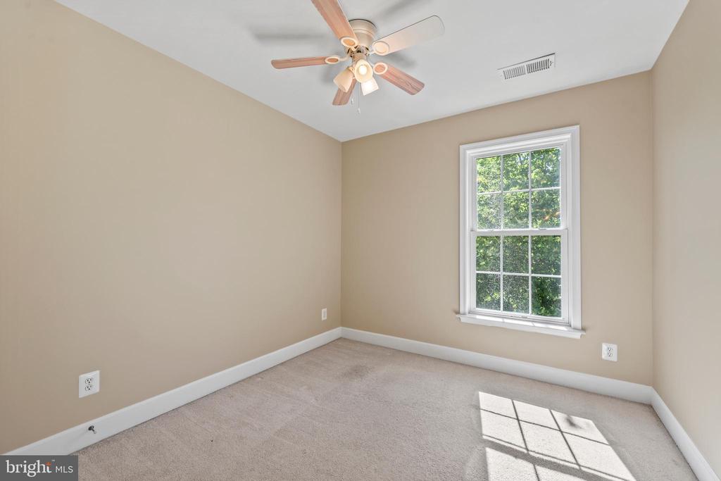 14873 POTOMAC BRANCH DRIVE