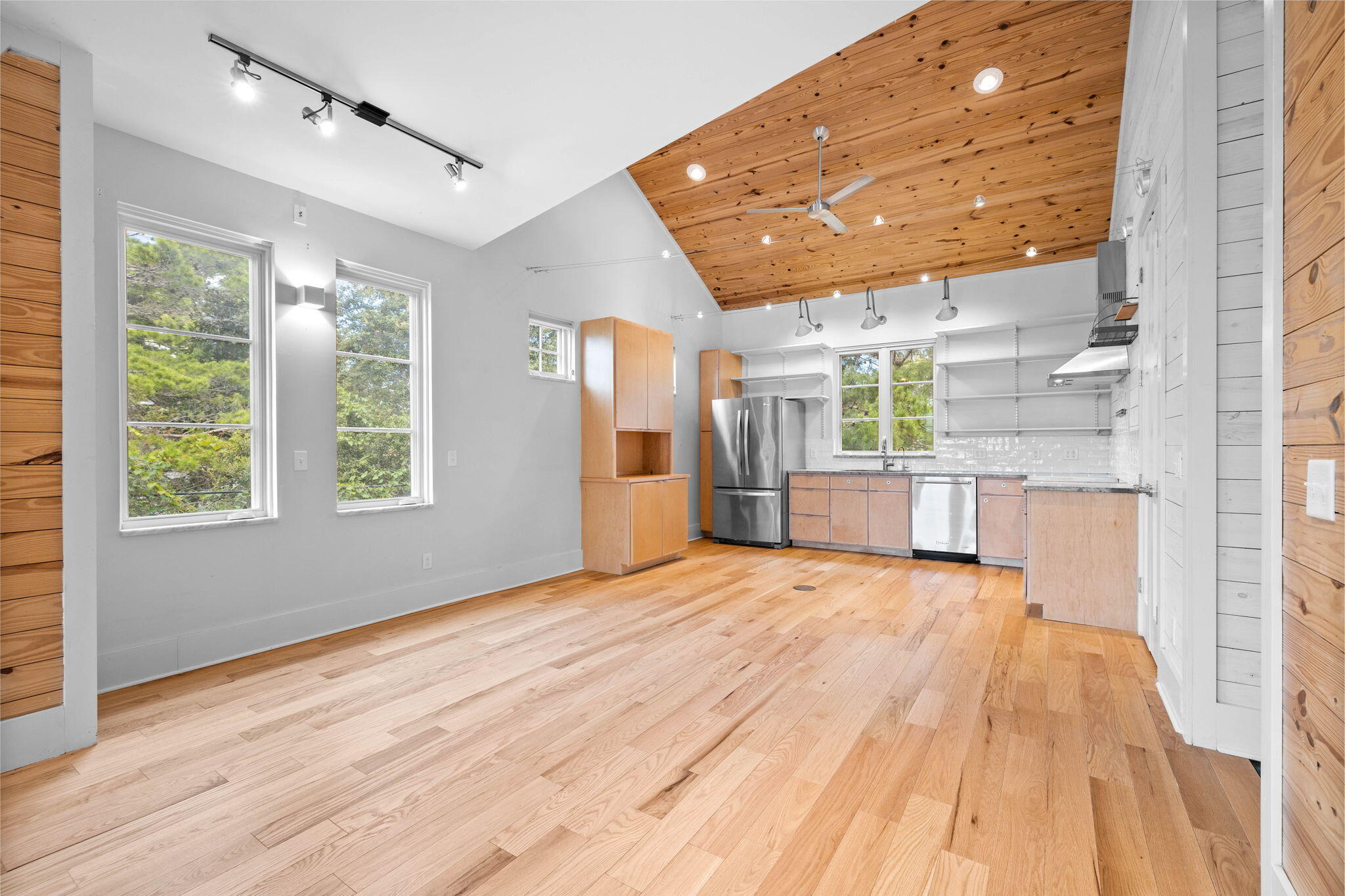 217 Walton Rose Lane