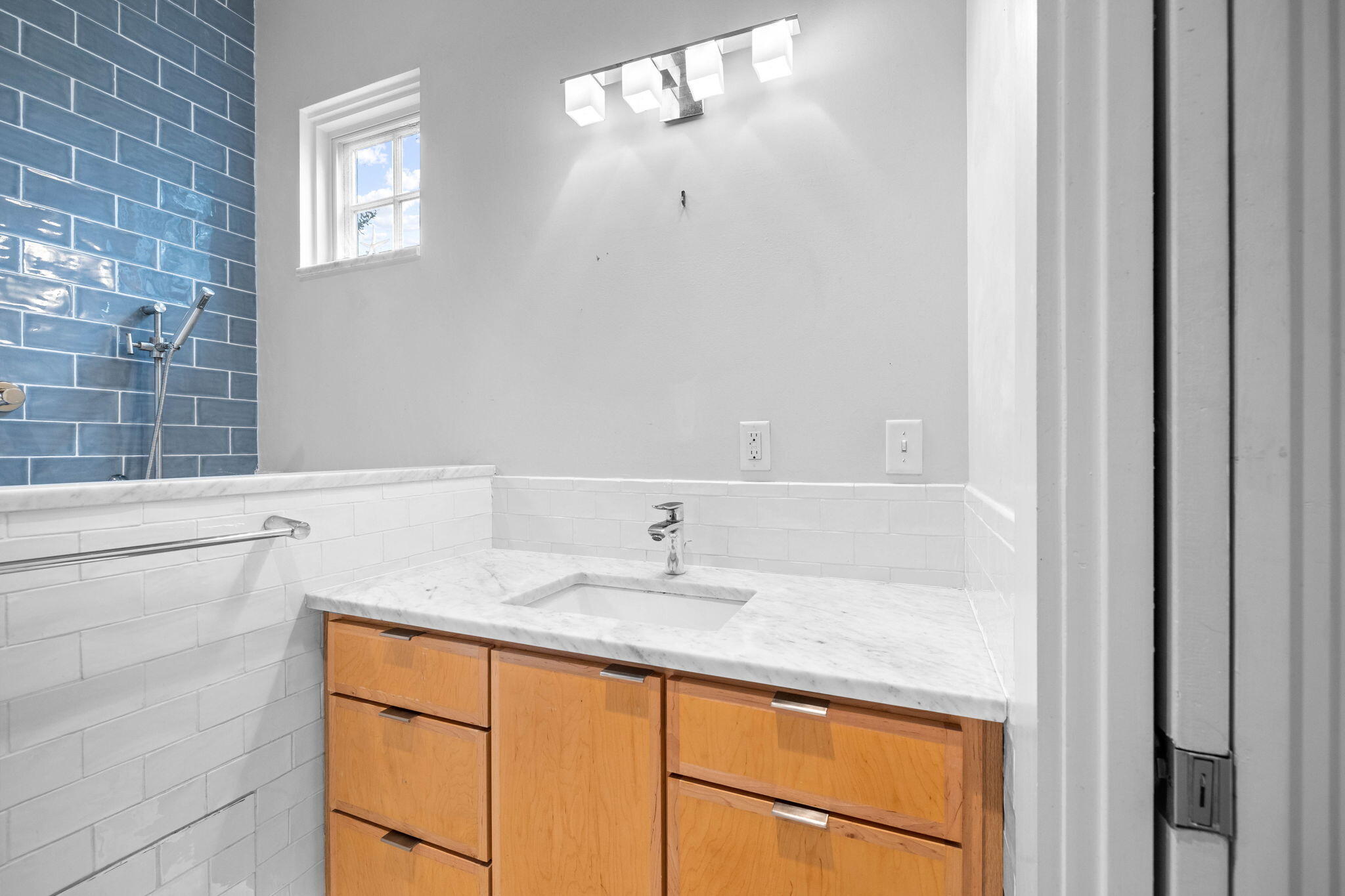 217 Walton Rose Lane