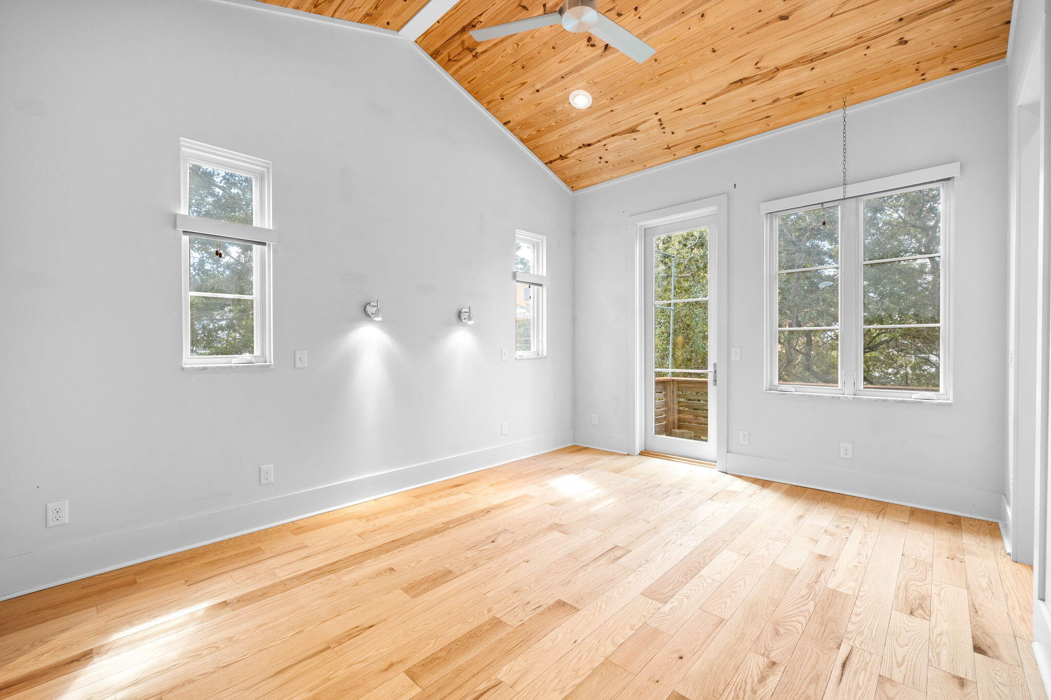 217 Walton Rose Lane