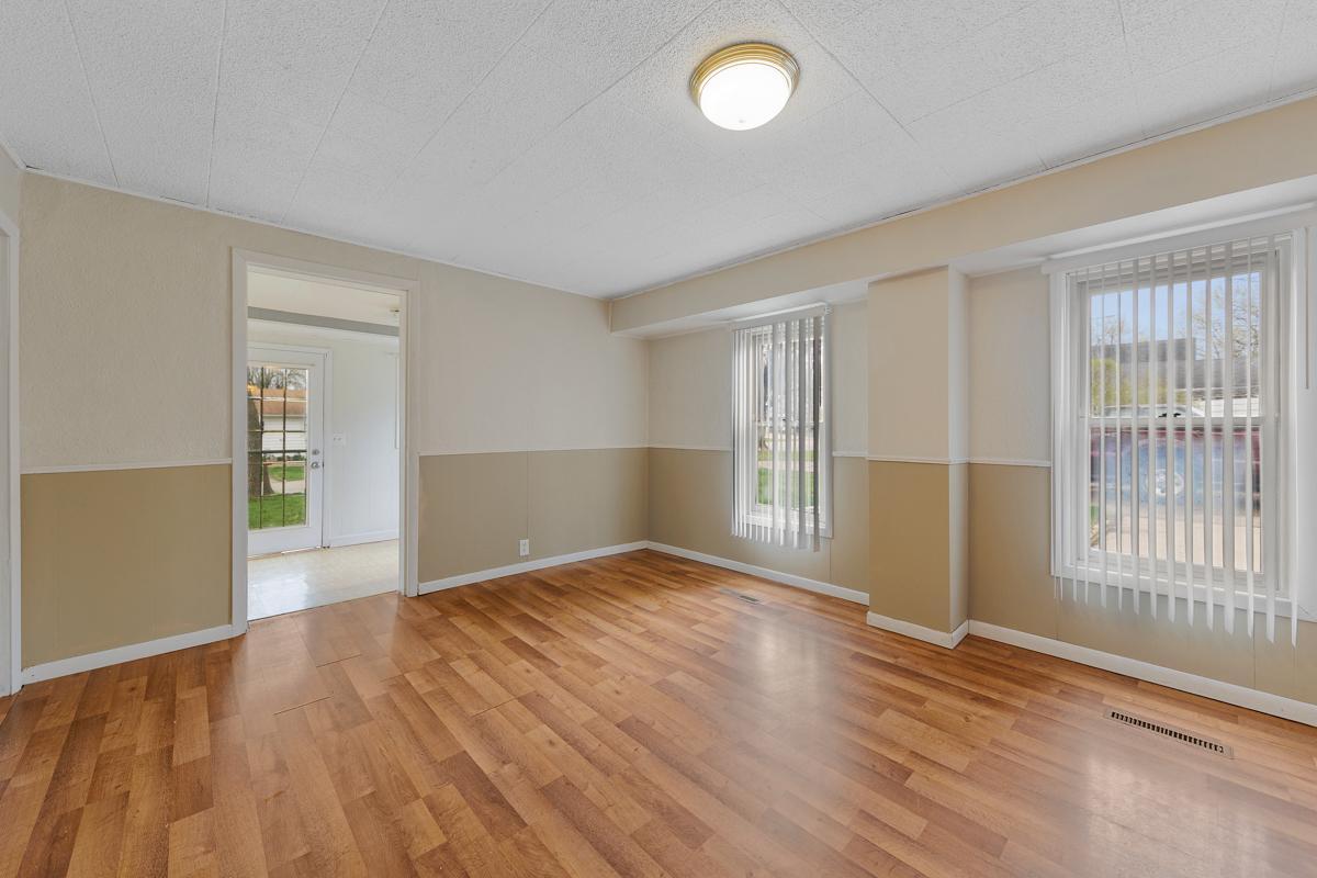 203 3rd Street SE