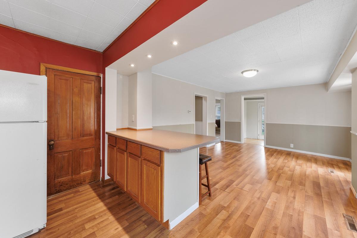 203 3rd Street SE