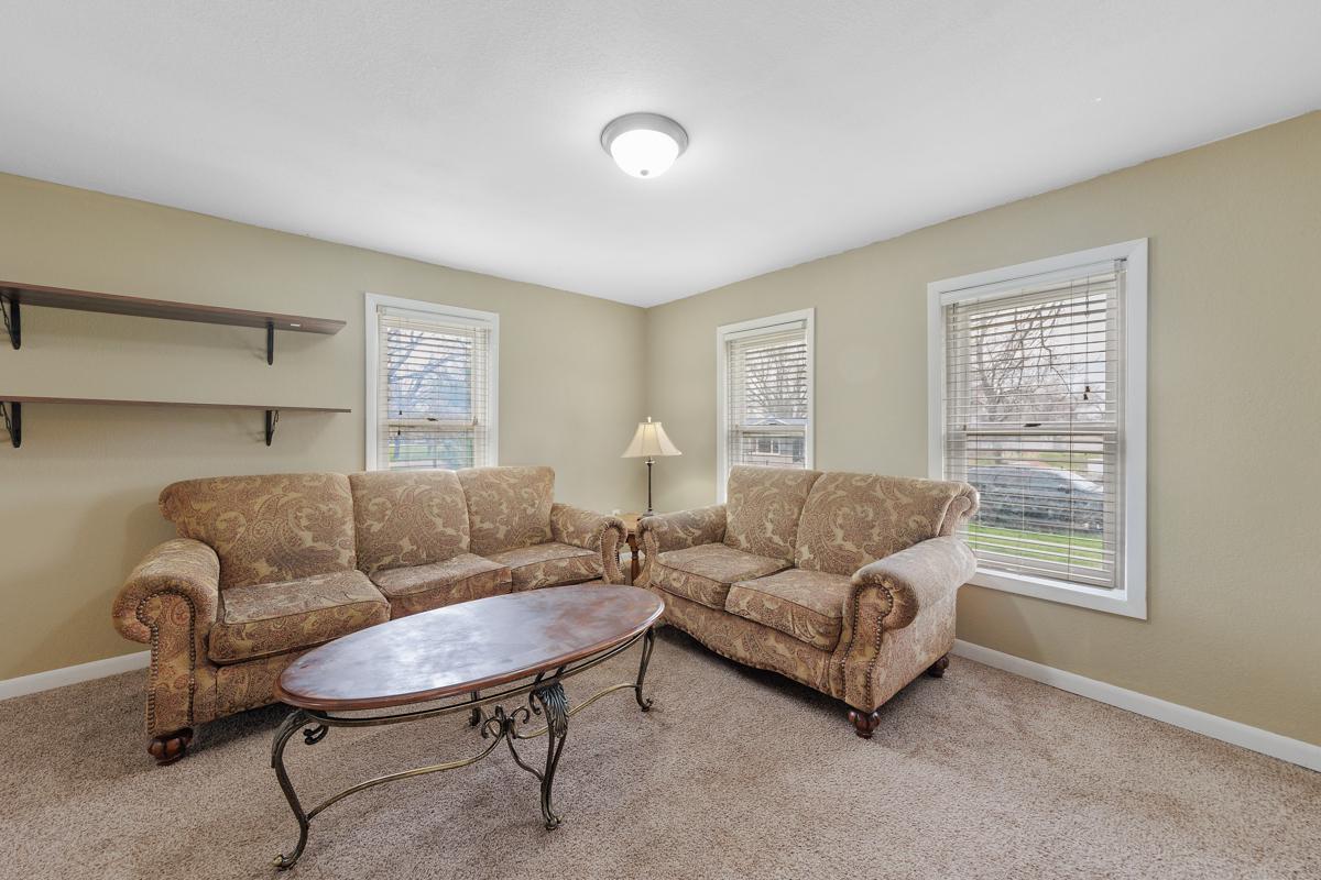 203 3rd Street SE