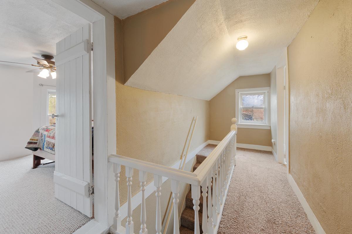 203 3rd Street SE
