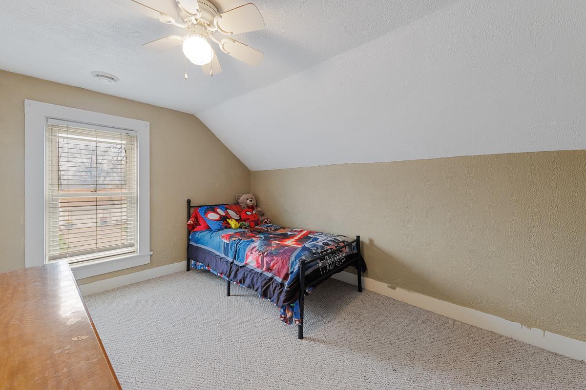 203 3rd Street SE