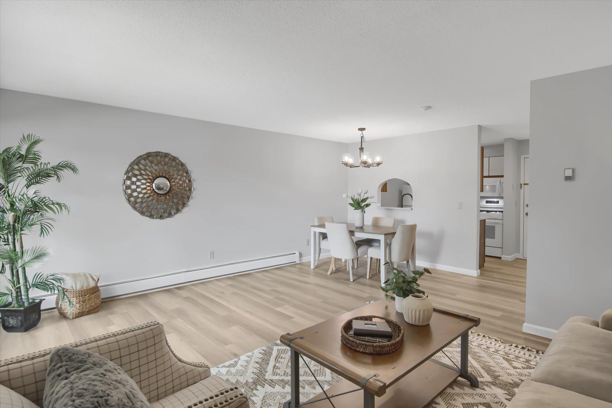 7300 York Avenue S Unit: 110