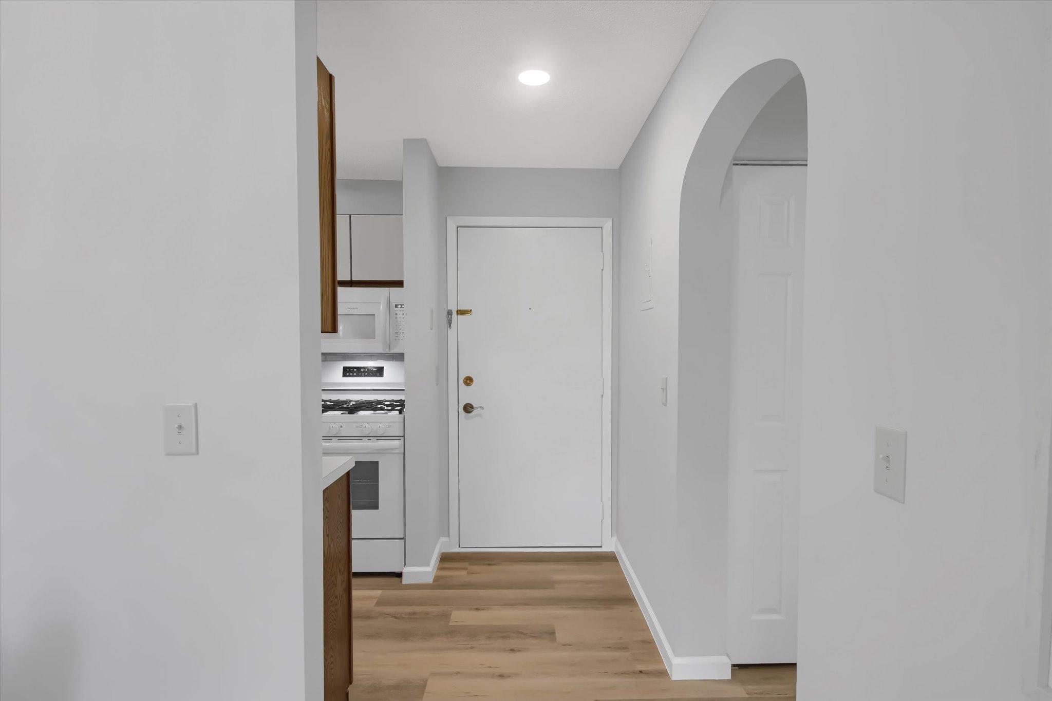 7300 York Avenue S Unit: 110