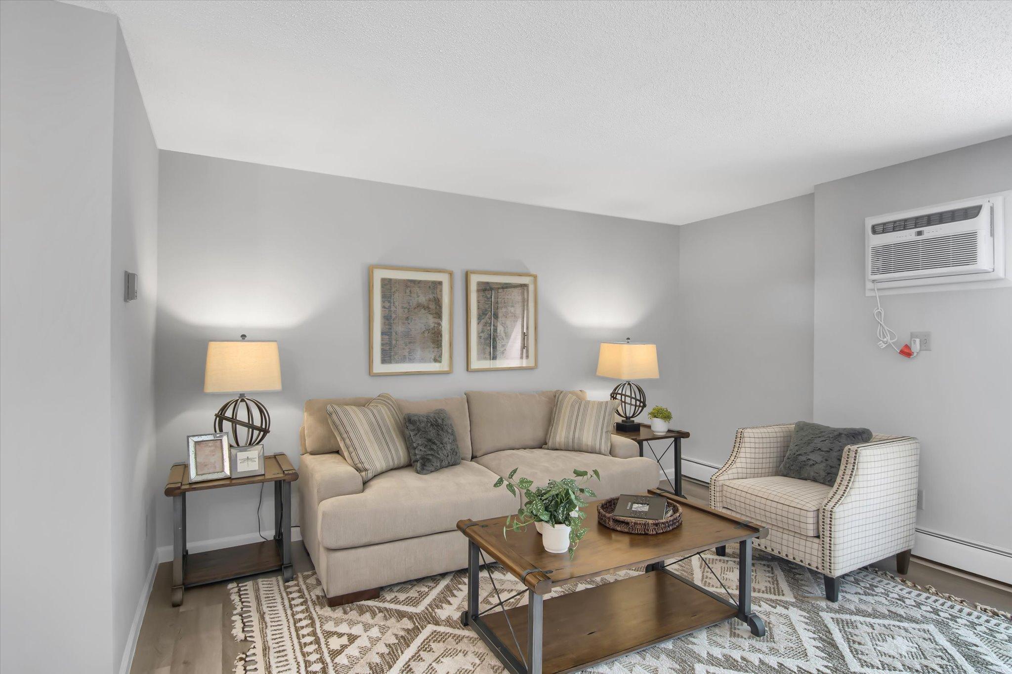 7300 York Avenue S Unit: 110