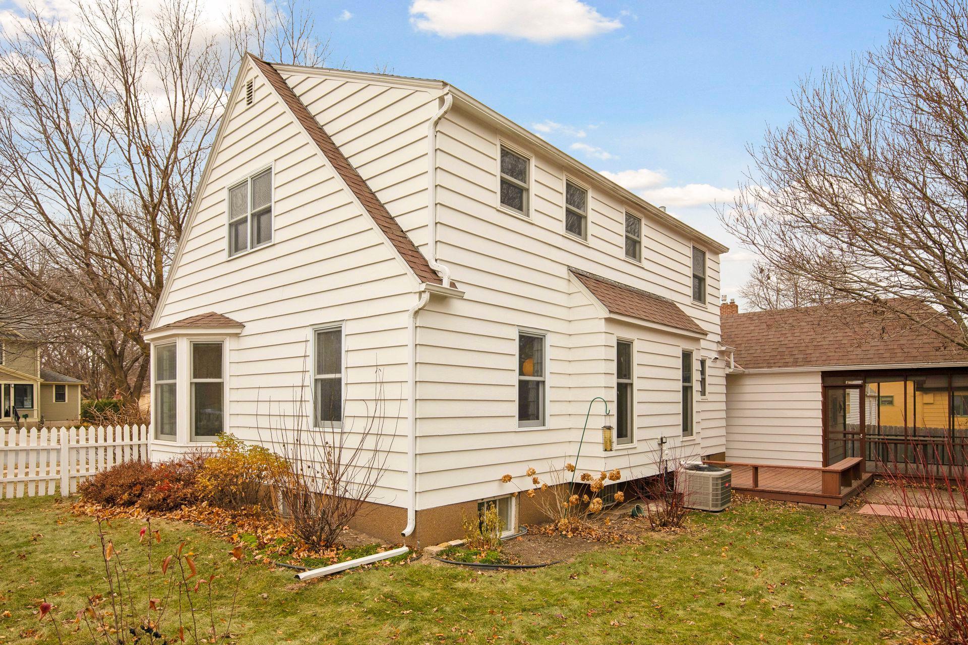 117 Orchard Street S