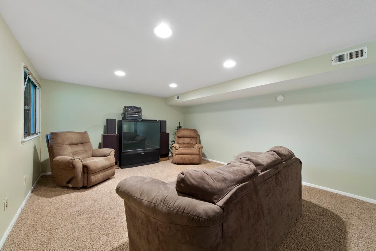 1710 Harrison Court