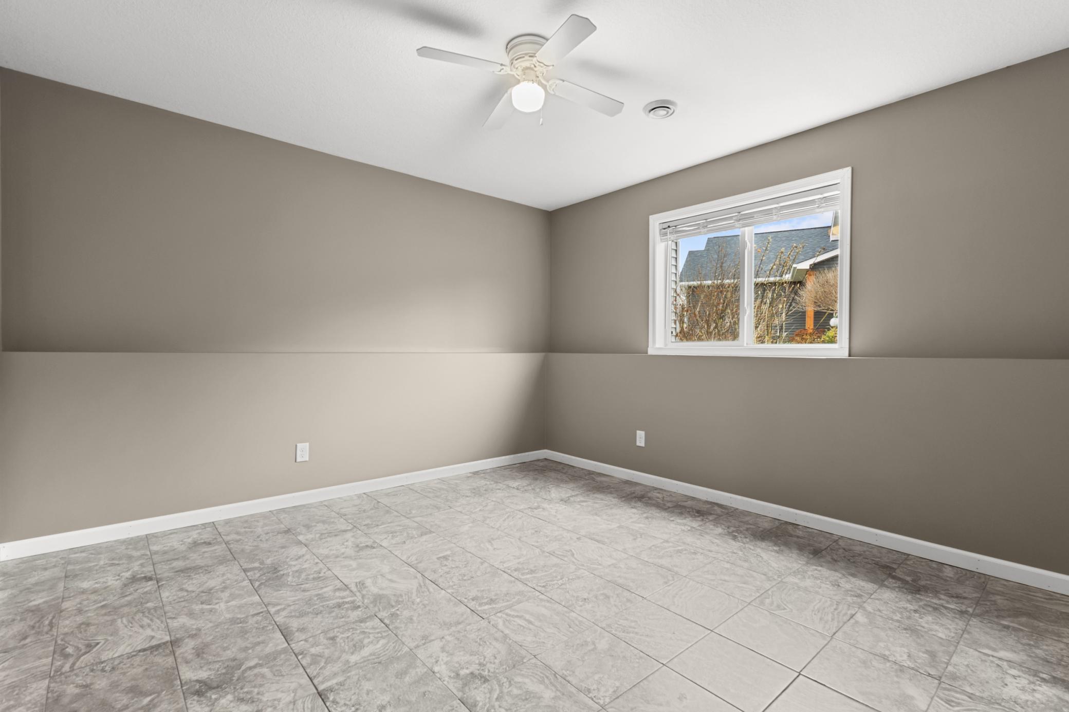 713 Harvest Drive SW