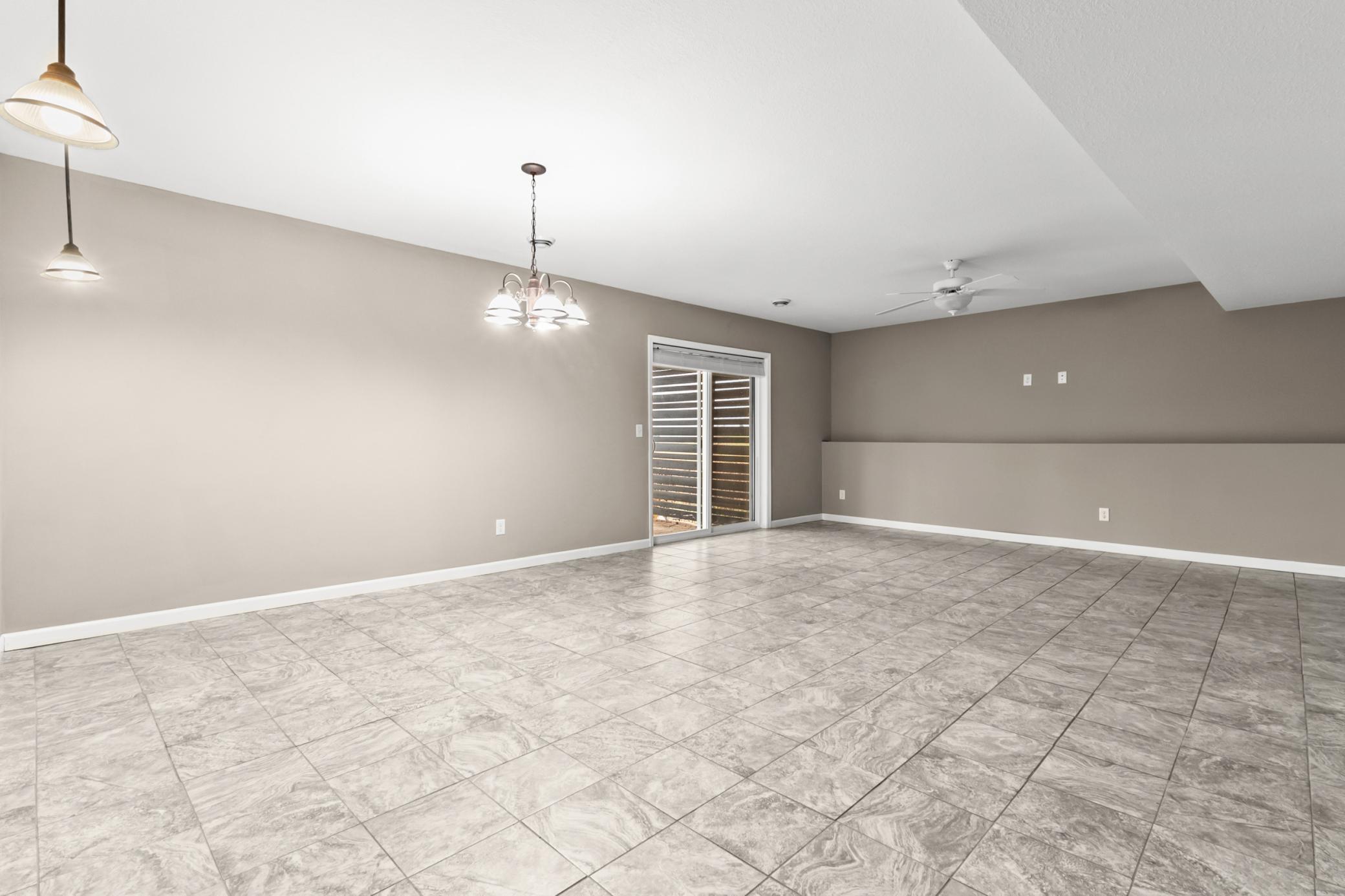 713 Harvest Drive SW