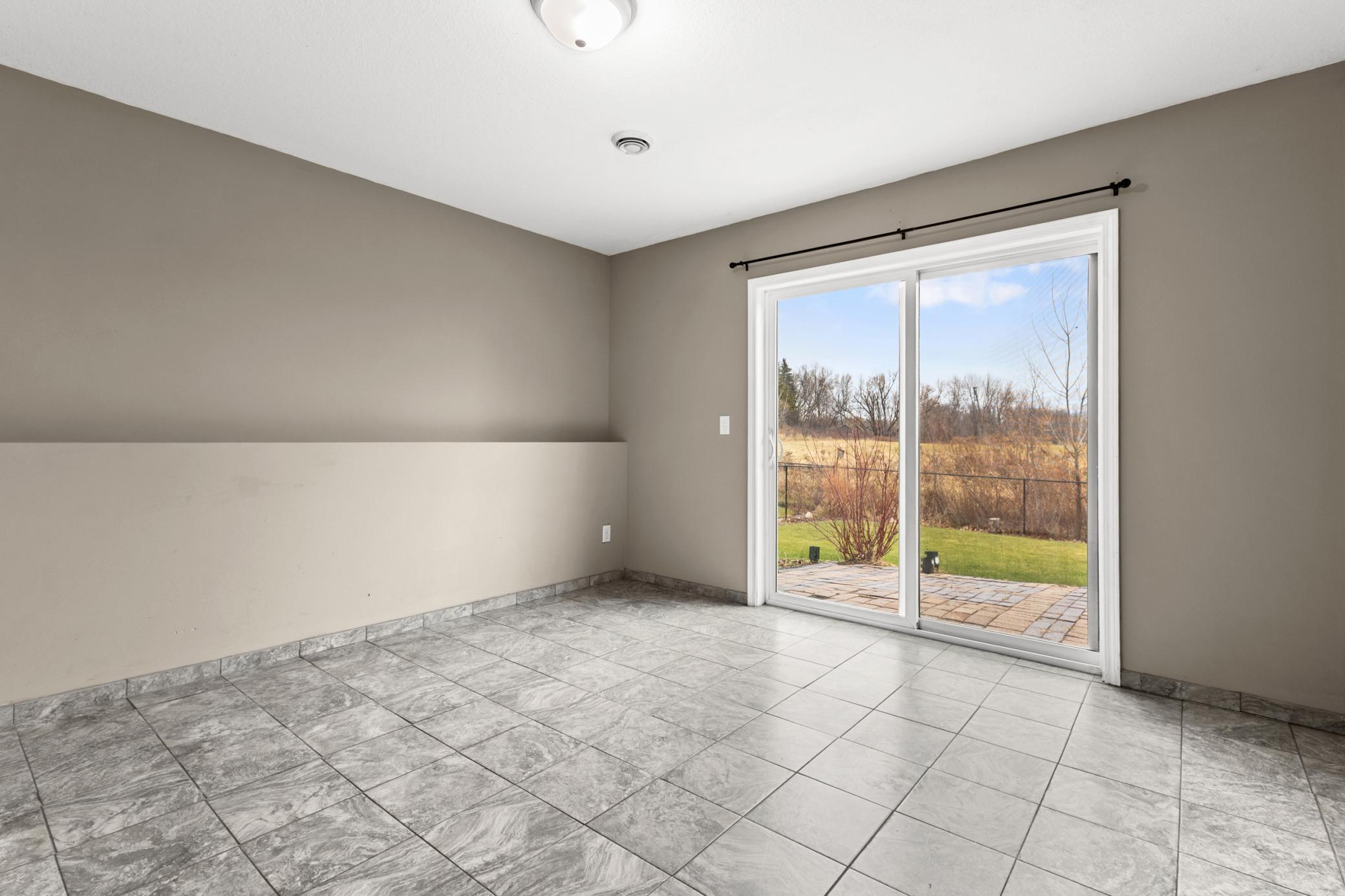 713 Harvest Drive SW